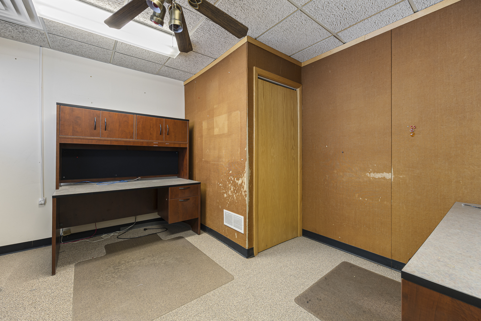 27W530 High Lake Avenue, Winfield, IL 60190