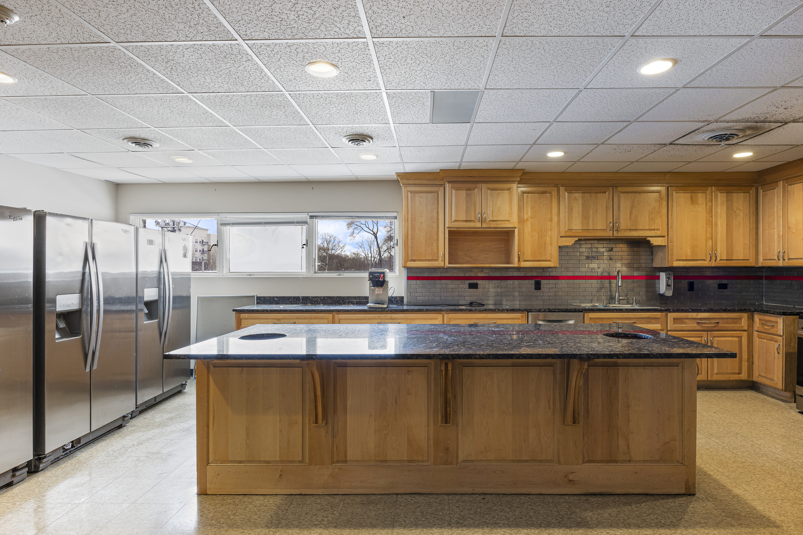 27W530 High Lake Avenue, Winfield, IL 60190