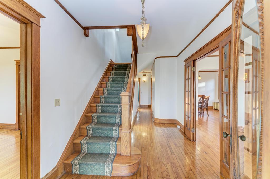 8611 Archer Avenue, Willow Springs, IL 60480