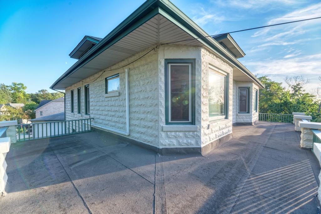 8611 Archer Avenue, Willow Springs, IL 60480