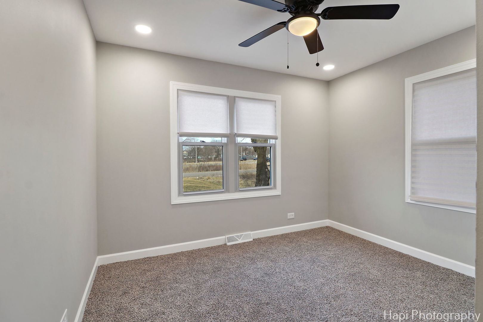 2610 S Thomas Court, McHenry, IL 60051