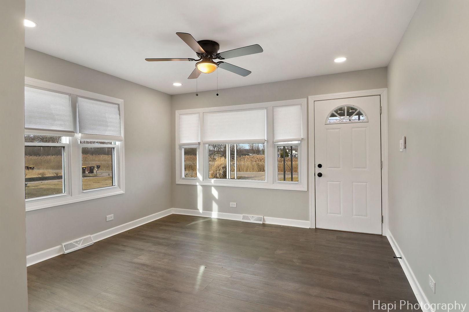 2610 S Thomas Court, McHenry, IL 60051