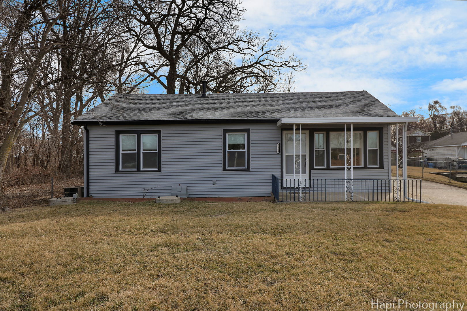 2610 S Thomas Court, McHenry, IL 60051