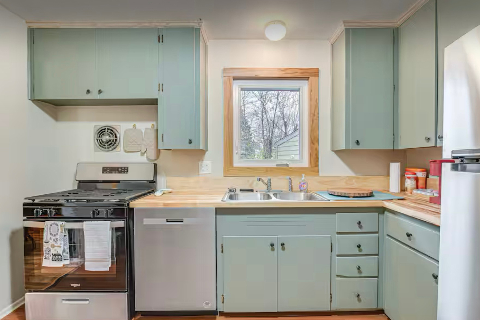 Hoffman Estates, IL 60169