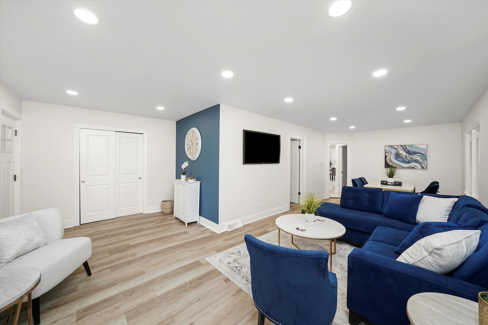 4617 N Lowell Avenue, Chicago, IL 60630