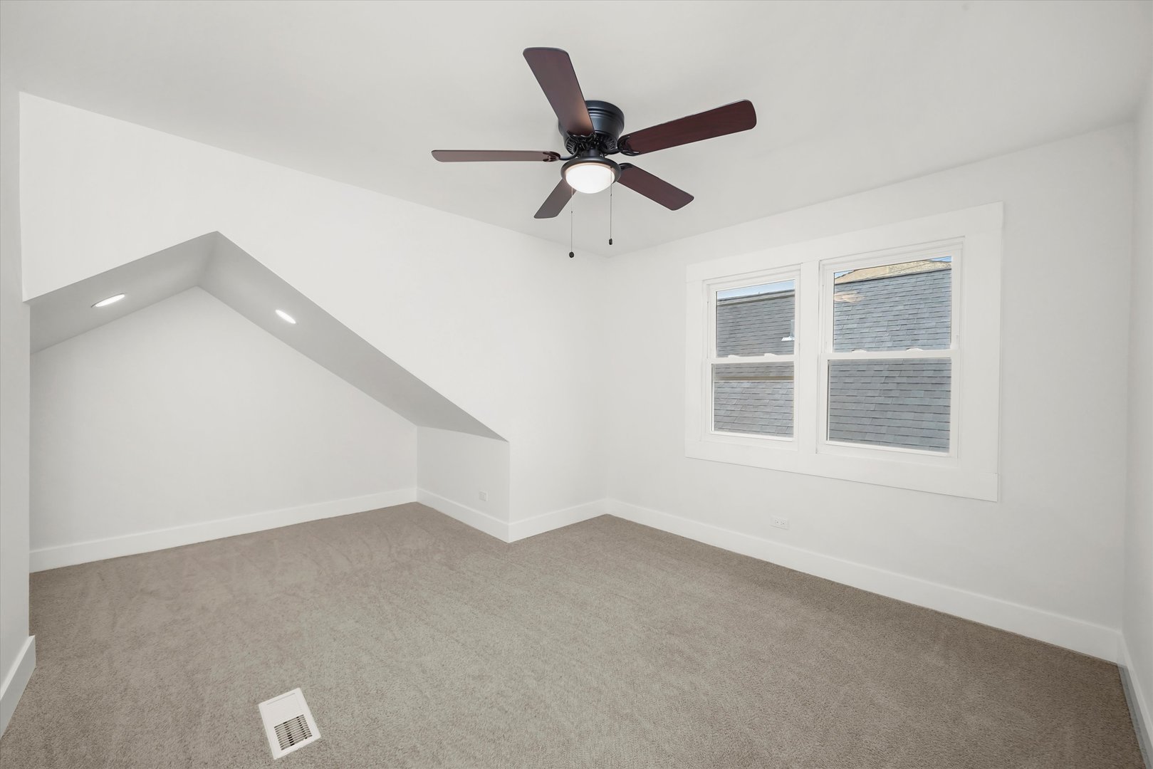 4617 N Lowell Avenue, Chicago, IL 60630