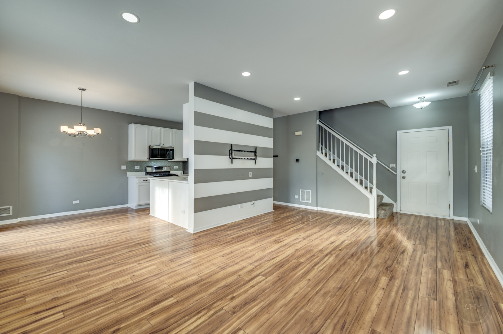 4055 Blackstone Drive #4055, Aurora, IL 60504