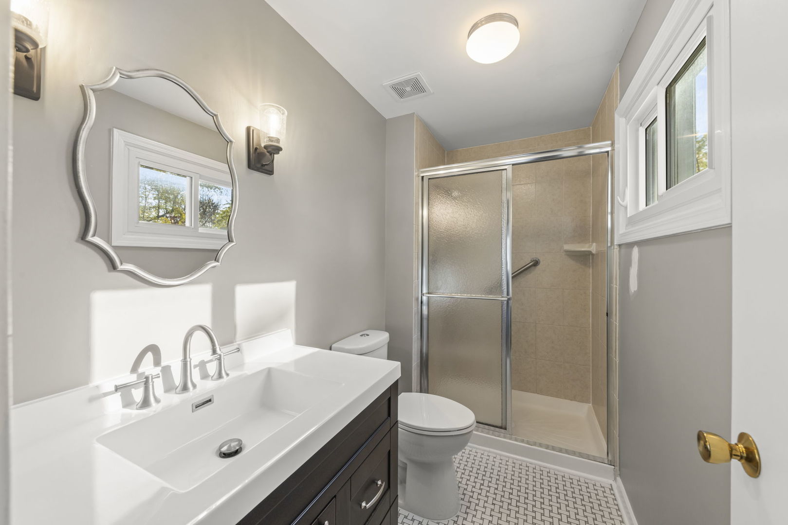 1217 EVERGREEN Avenue, Naperville, IL 60540