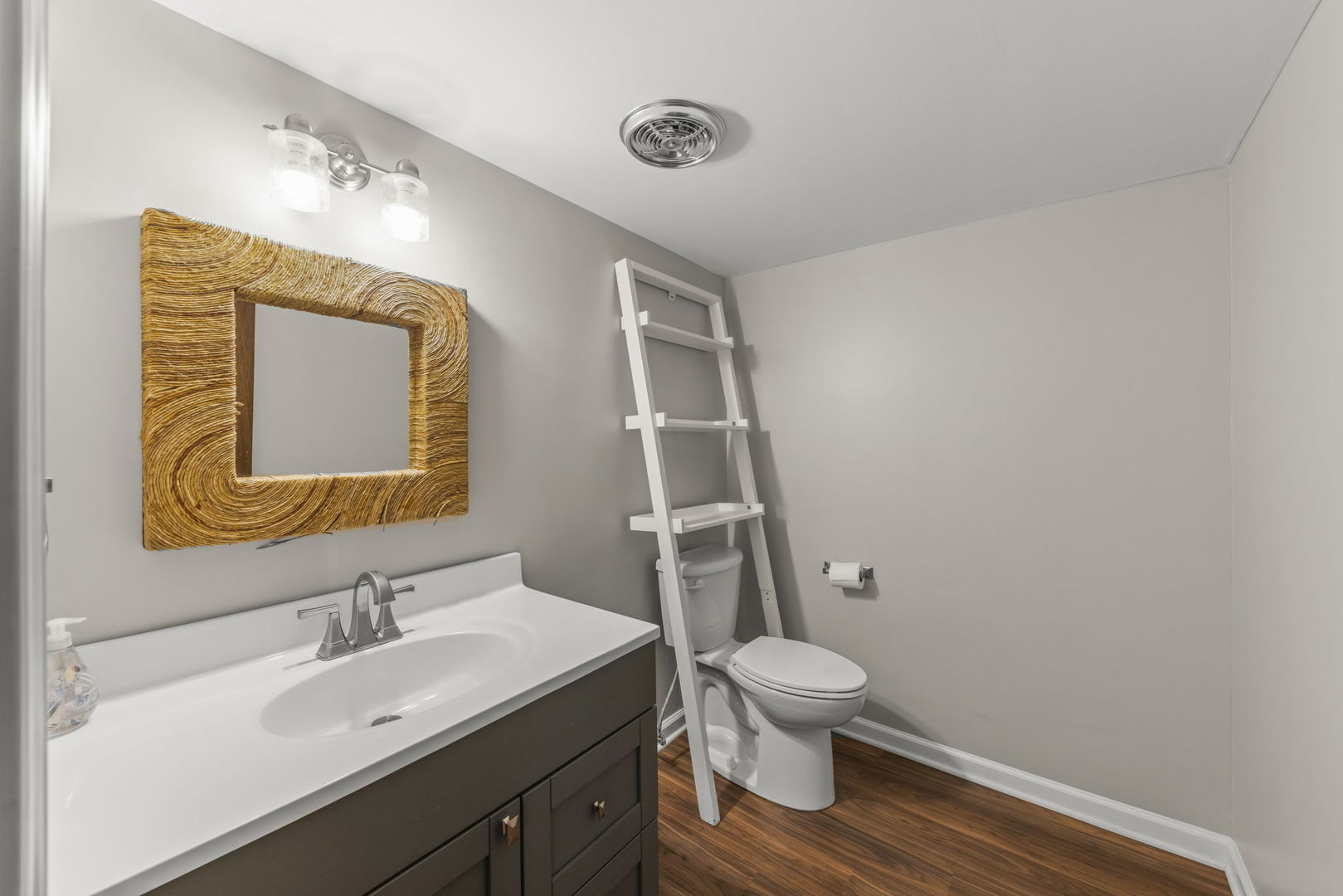 1217 EVERGREEN Avenue, Naperville, IL 60540