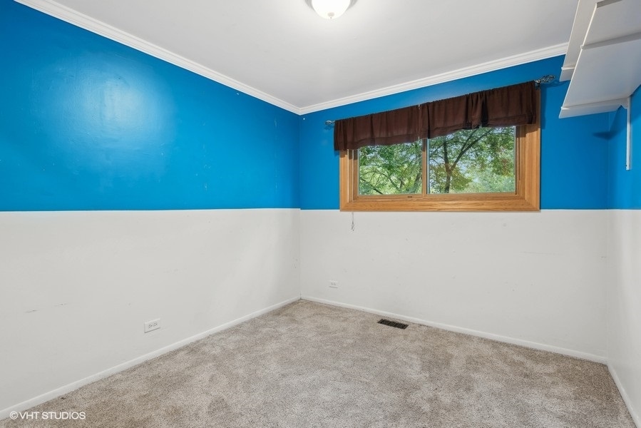 234 S CEDARCREST Drive, Schaumburg, IL 60193