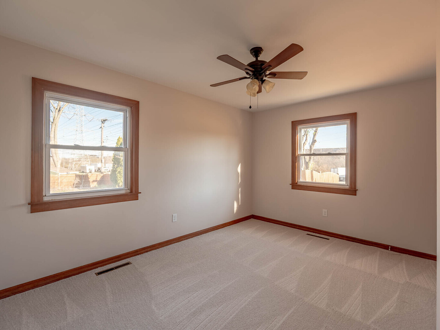 574 Hitchcock Avenue, Lisle, IL 60532