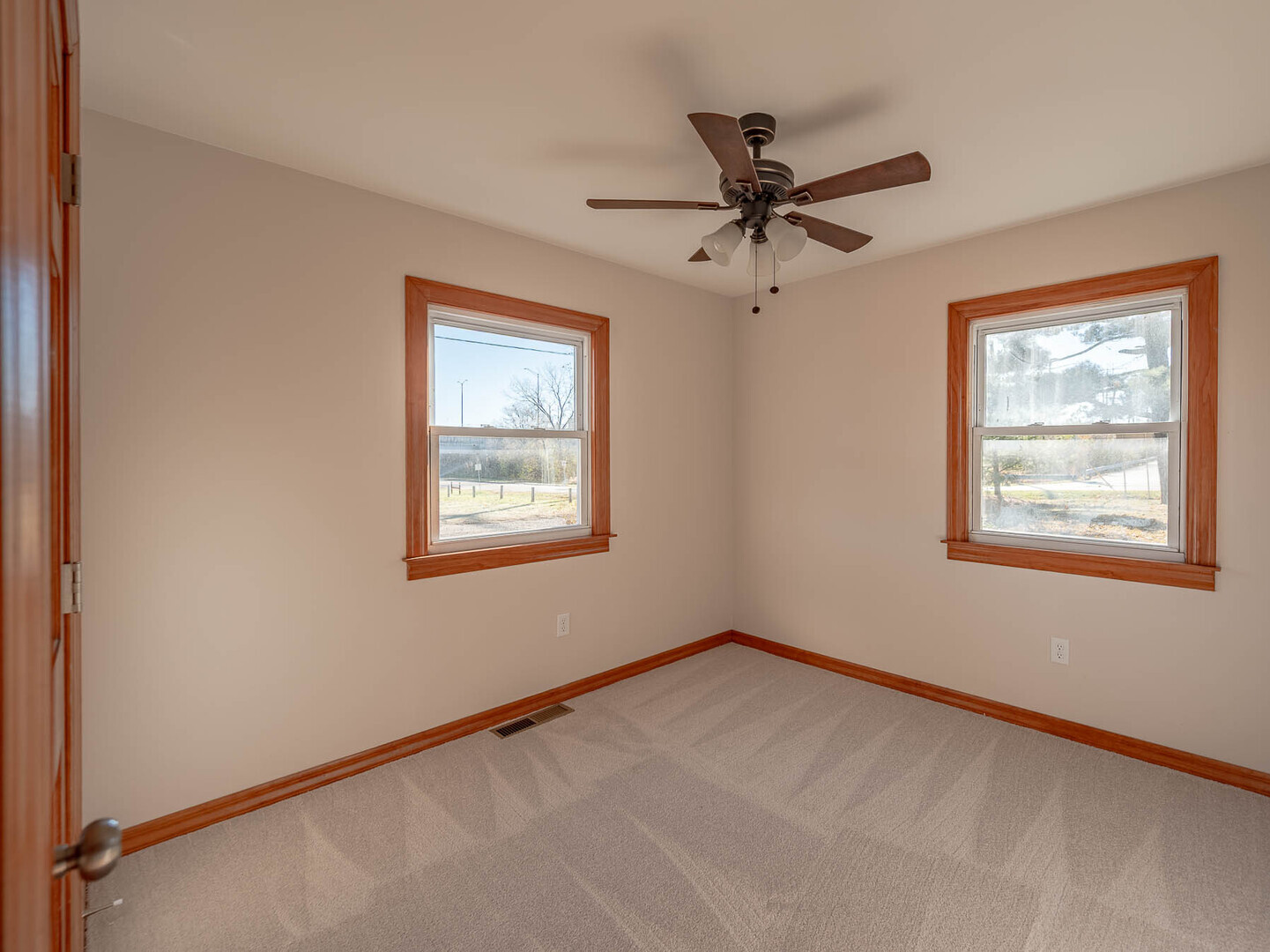 574 Hitchcock Avenue, Lisle, IL 60532