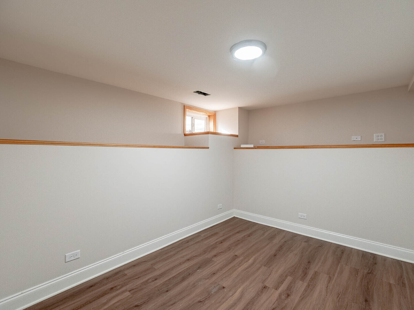 574 Hitchcock Avenue, Lisle, IL 60532