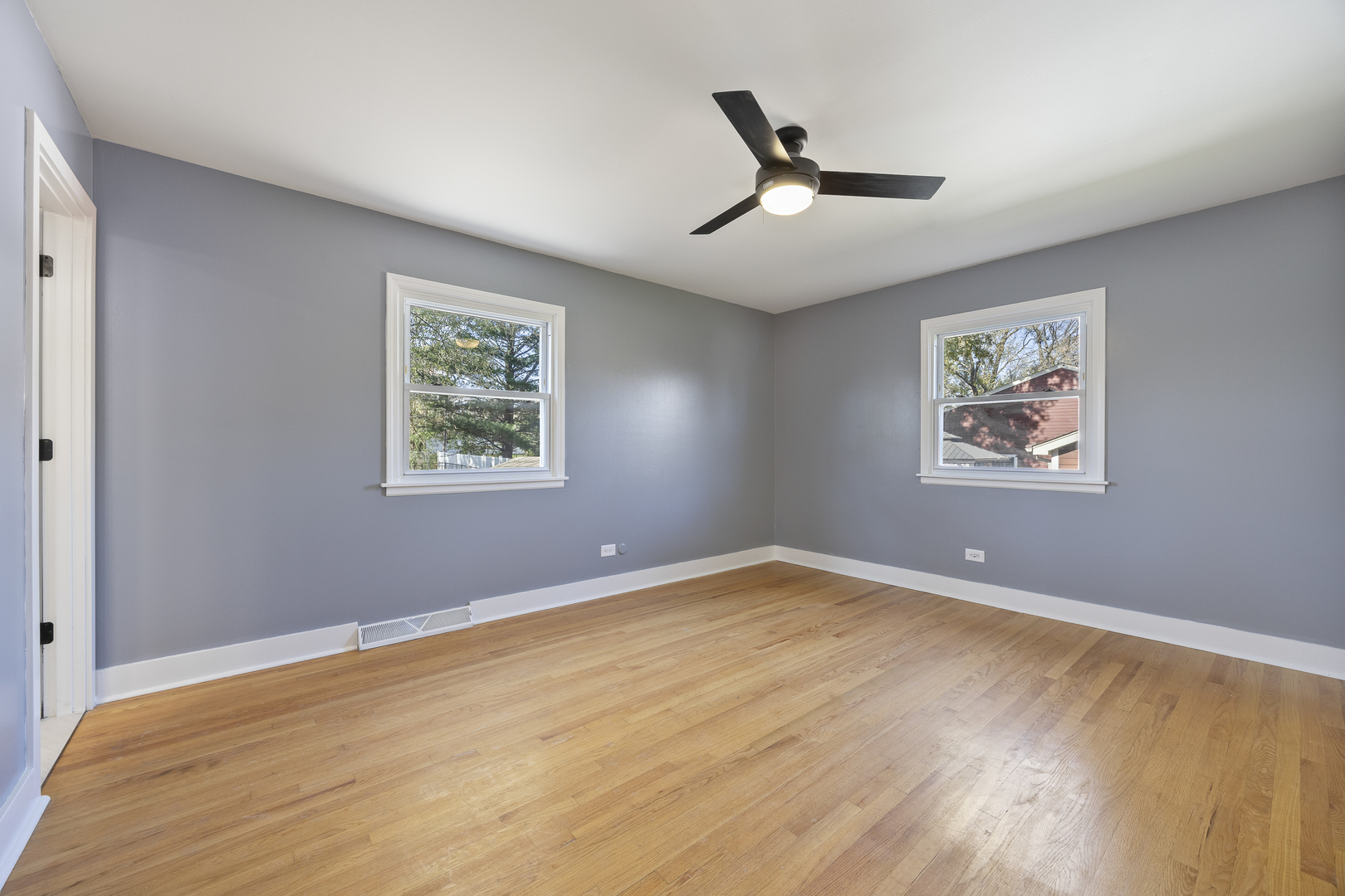 2N238 Highland Avenue, Glen Ellyn, IL 60137