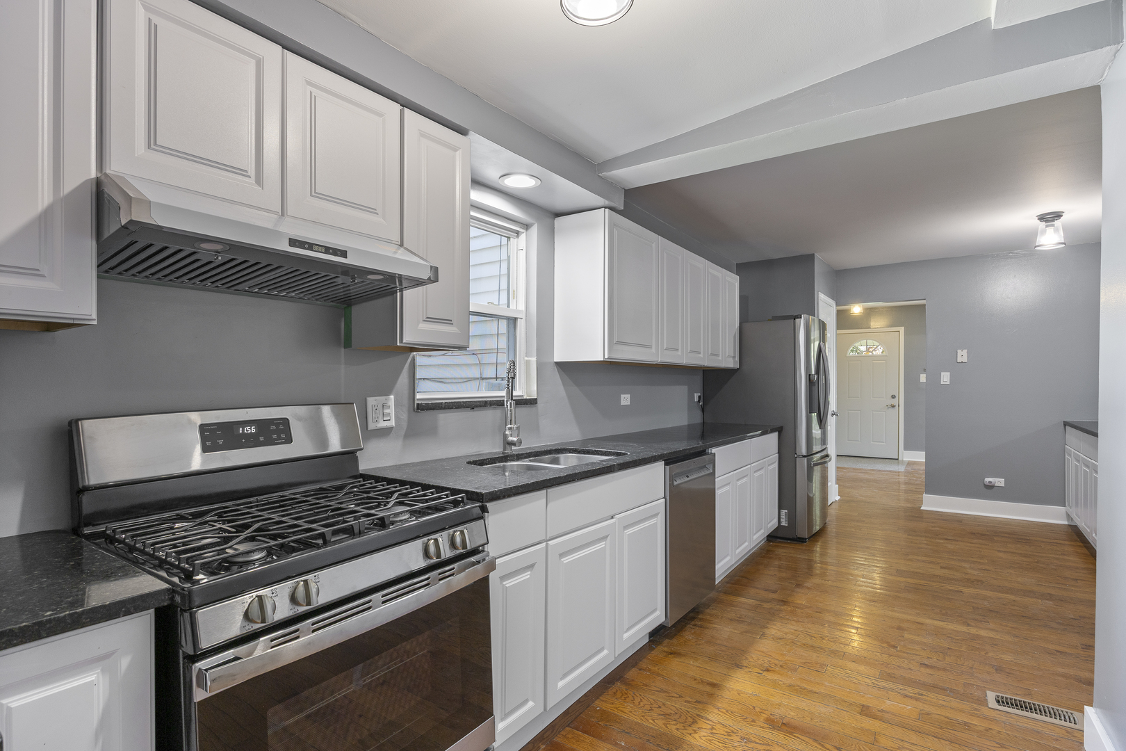 2N238 Highland Avenue, Glen Ellyn, IL 60137