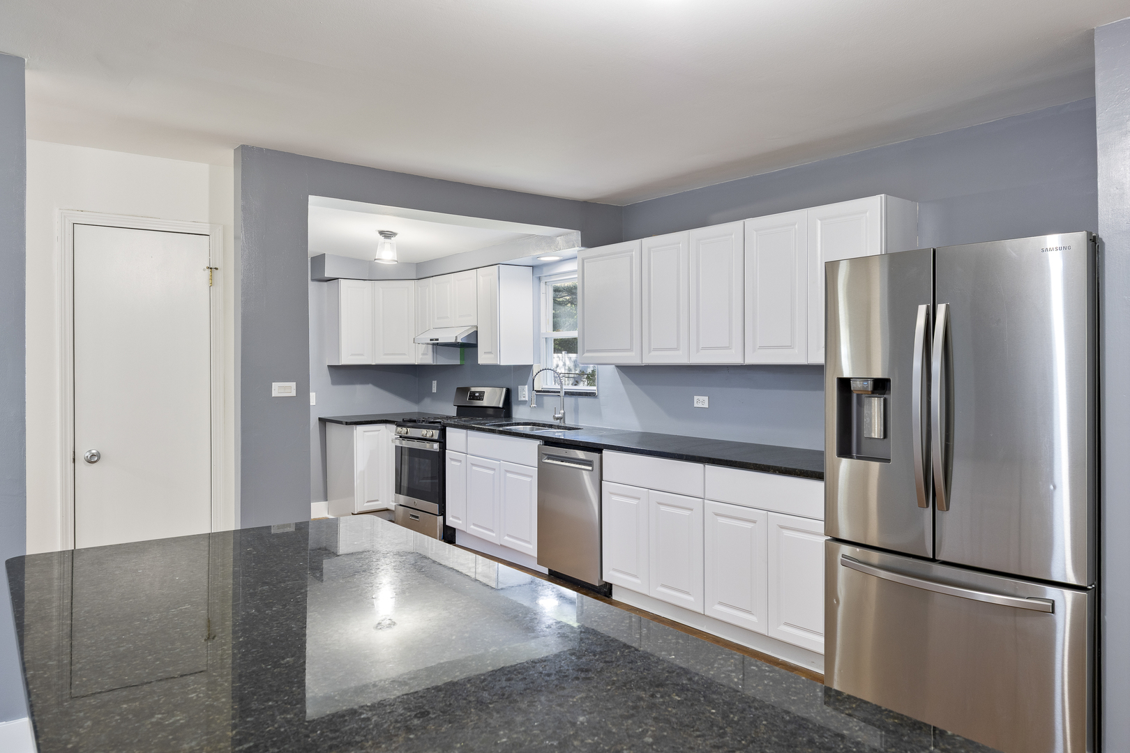 2N238 Highland Avenue, Glen Ellyn, IL 60137