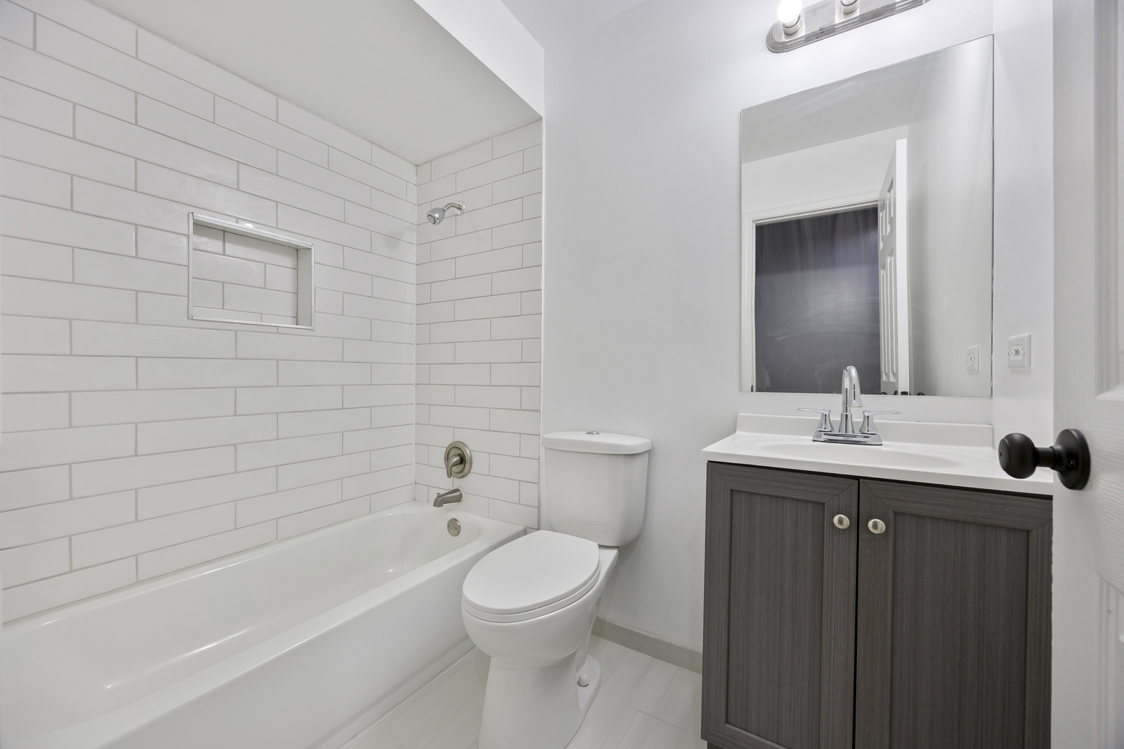 2N238 Highland Avenue, Glen Ellyn, IL 60137