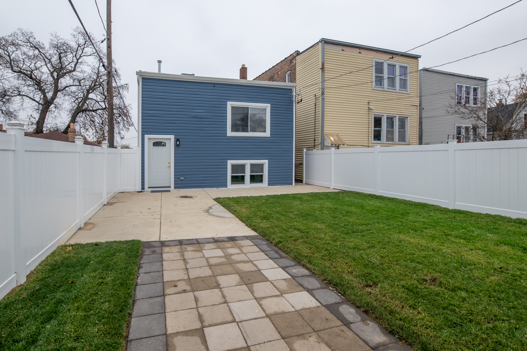 1612 S 59th Court, Cicero, IL 60804