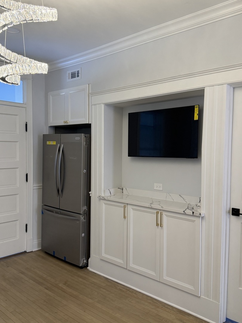 1612 S 59th Court, Cicero, IL 60804