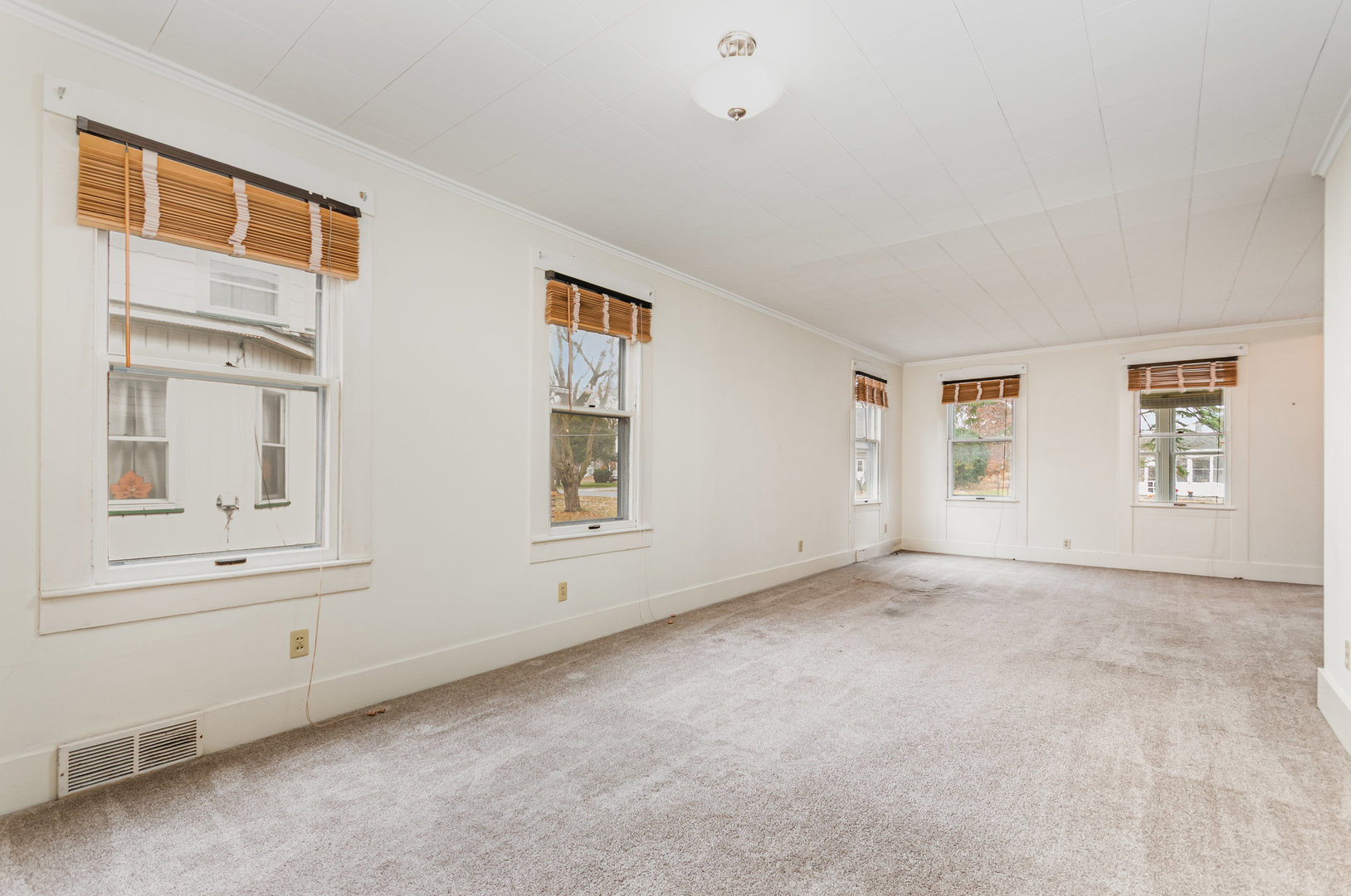 315 S Gage Street, Somonauk, IL 60552