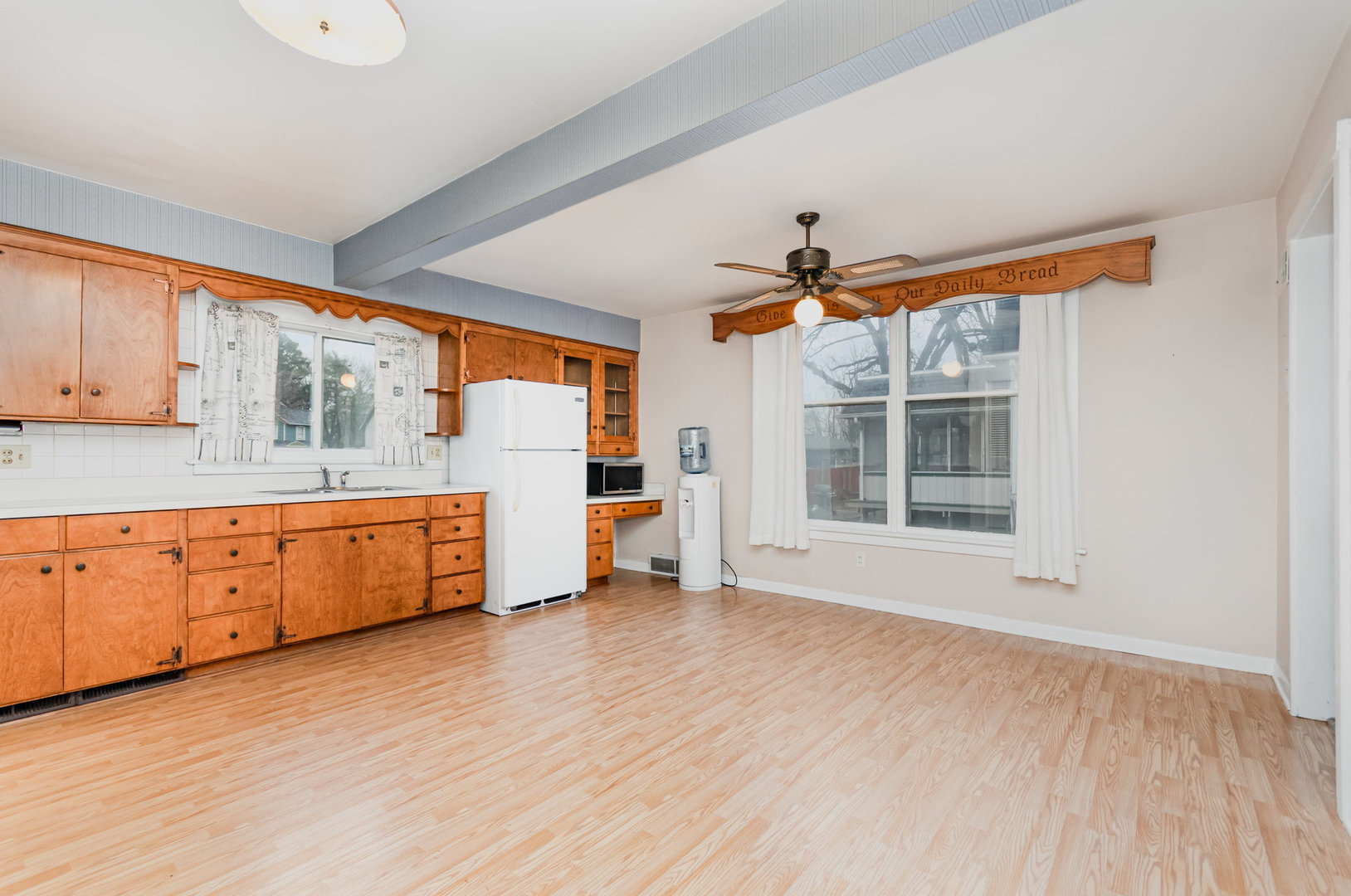 315 S Gage Street, Somonauk, IL 60552