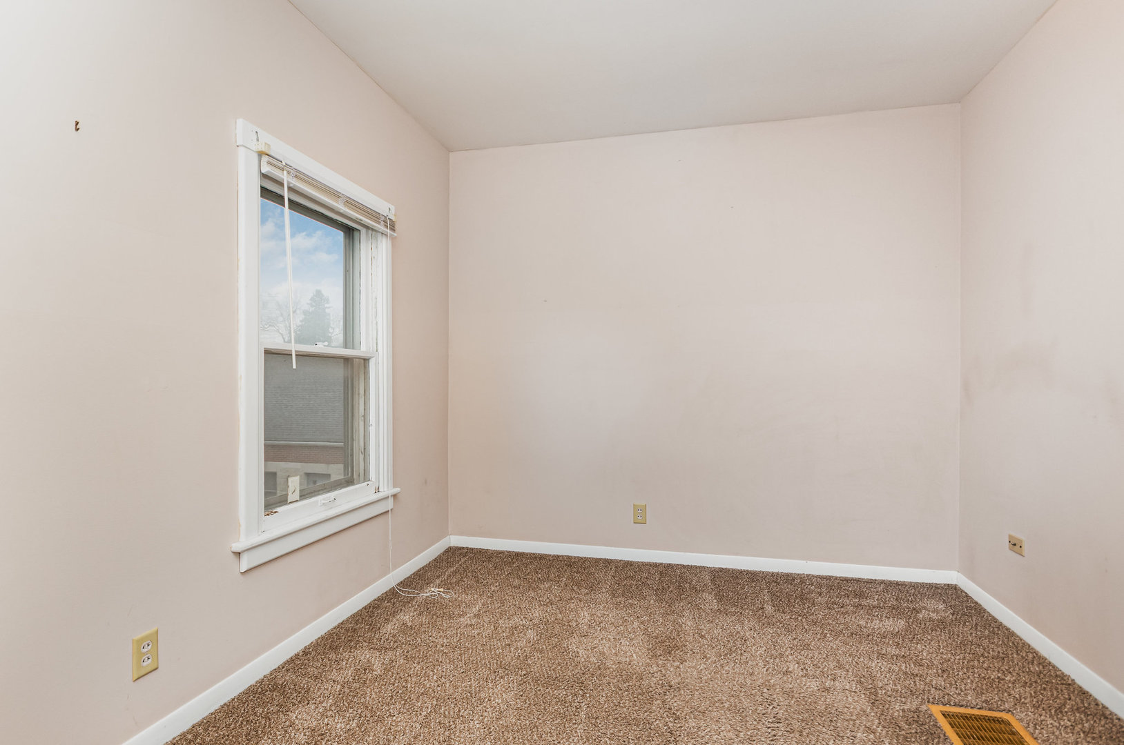 315 S Gage Street, Somonauk, IL 60552