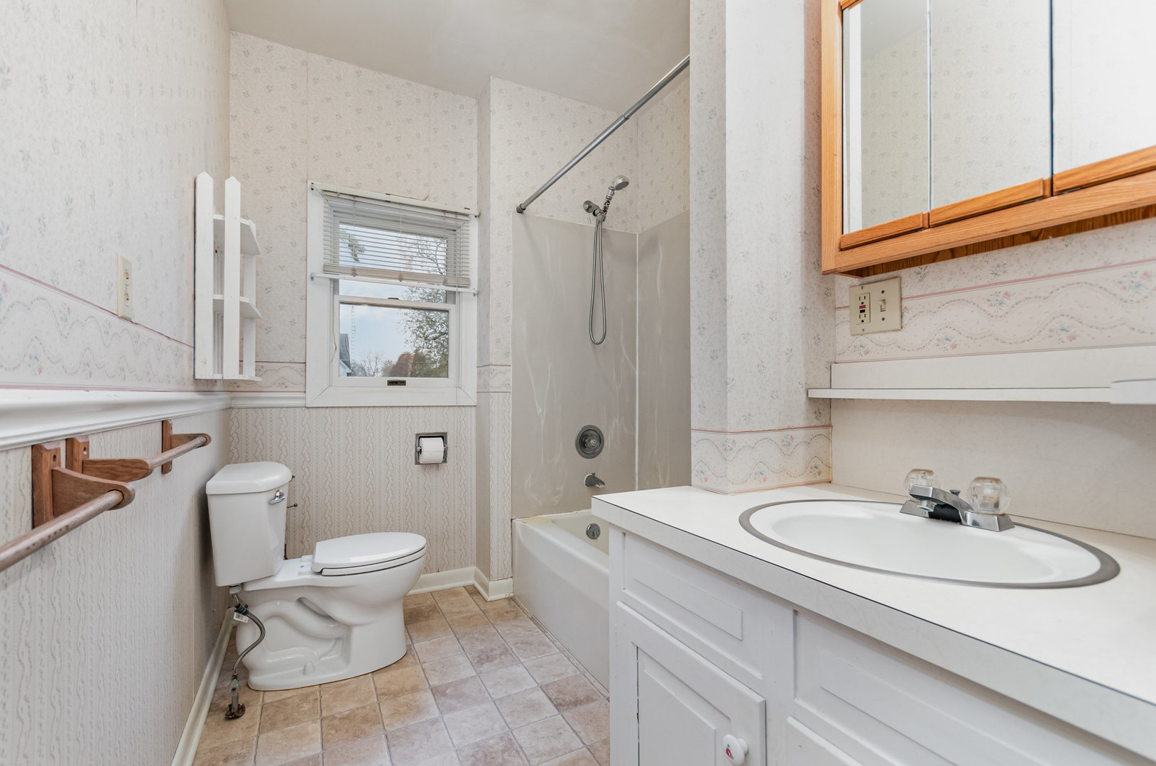 315 S Gage Street, Somonauk, IL 60552