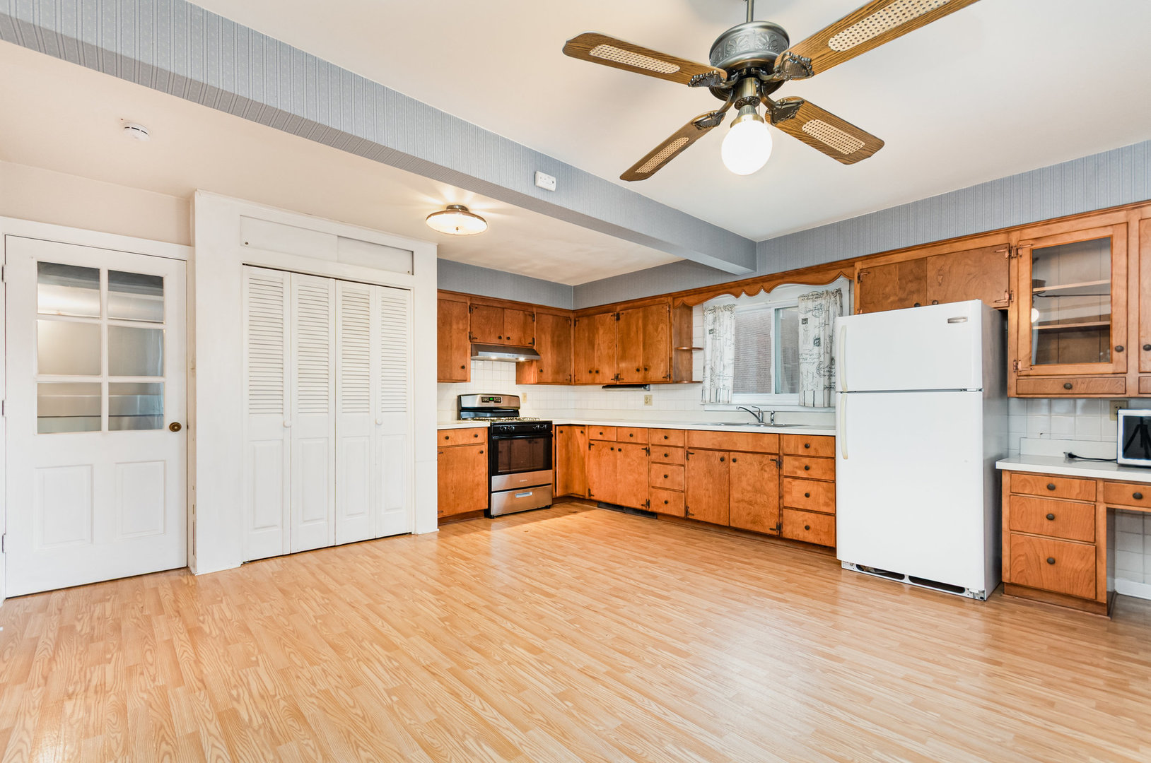 315 S Gage Street, Somonauk, IL 60552