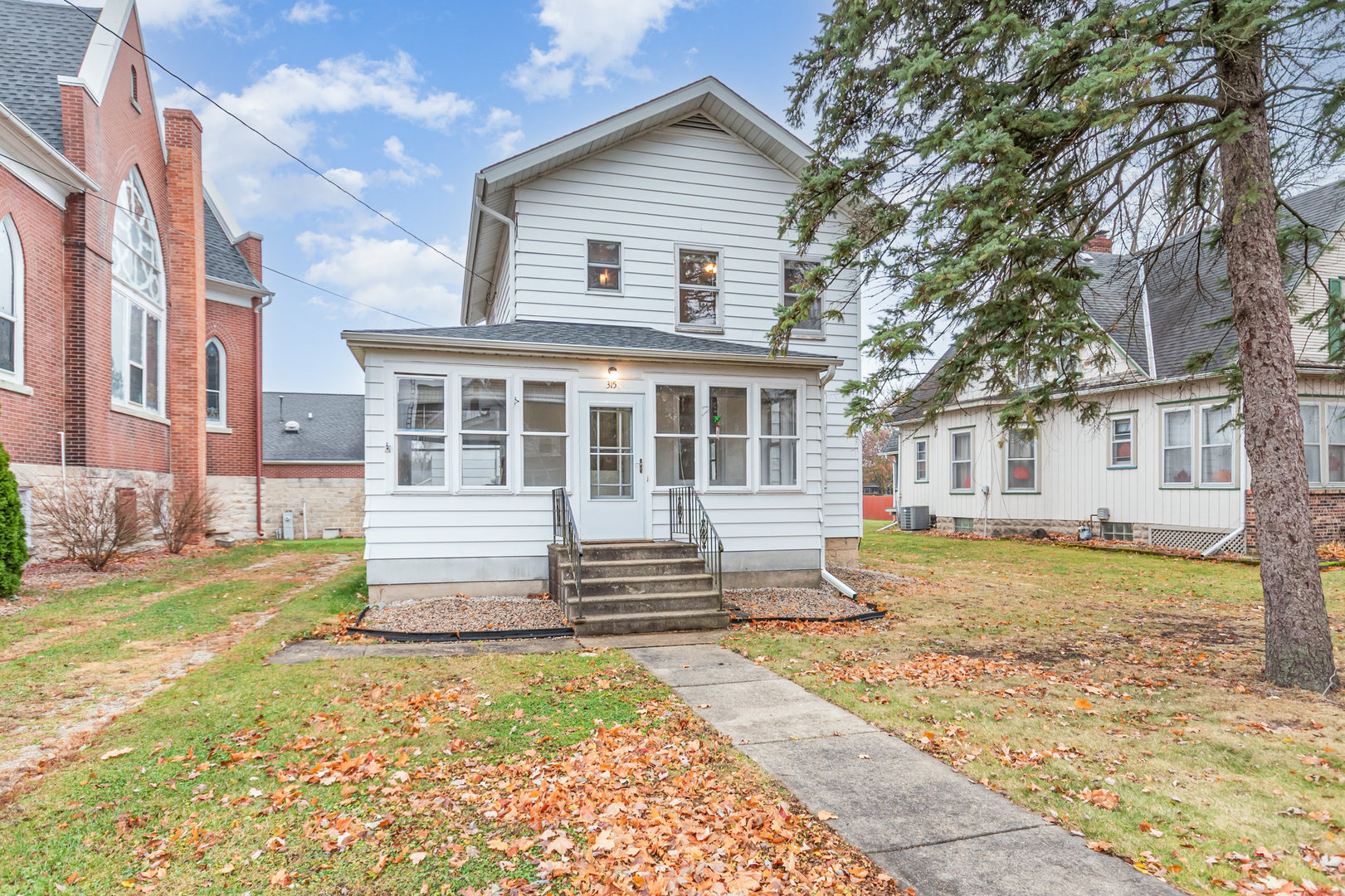 315 S Gage Street, Somonauk, IL 60552