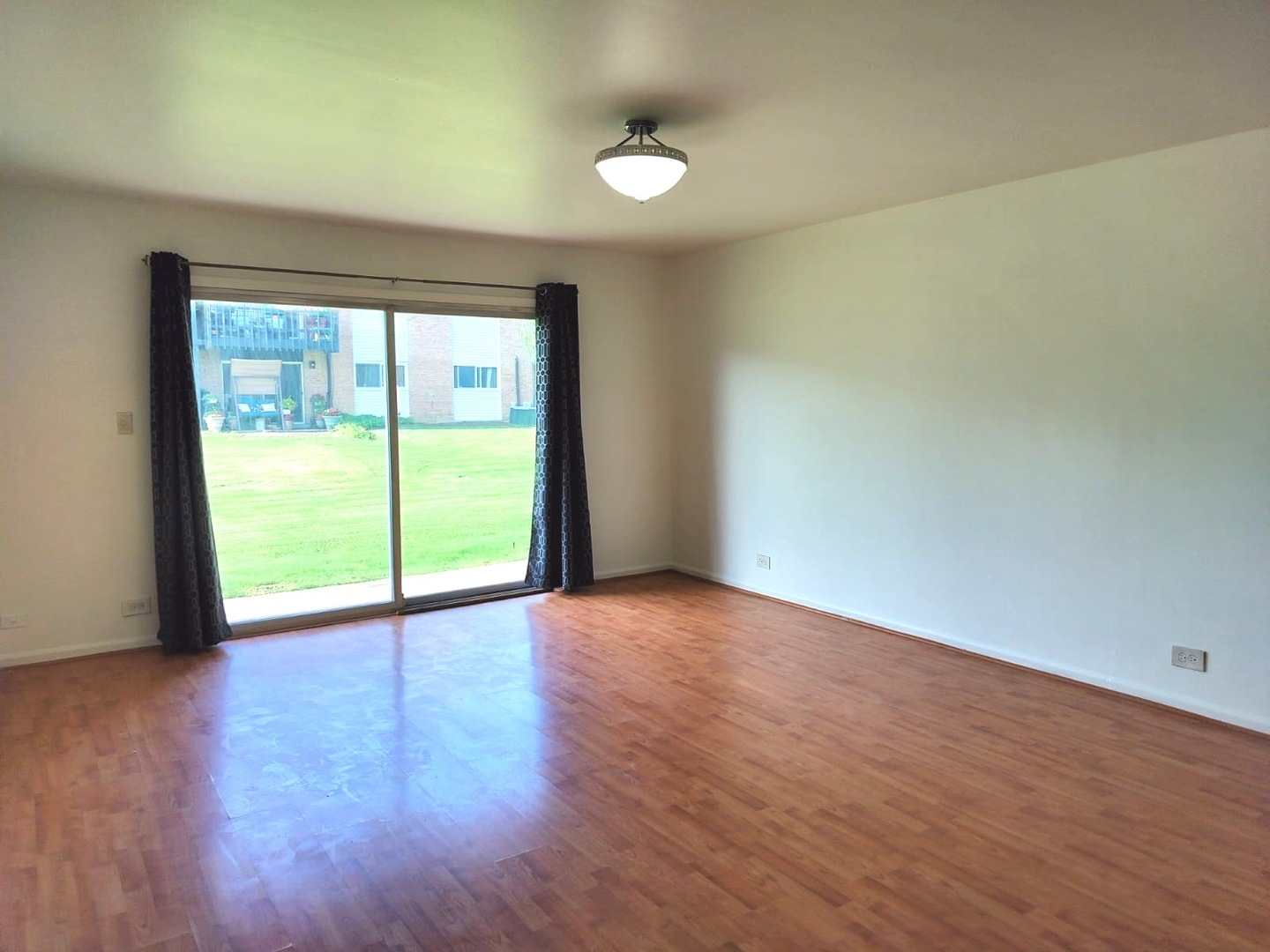 5B Kingery Quarter #107, Willowbrook, IL 60527