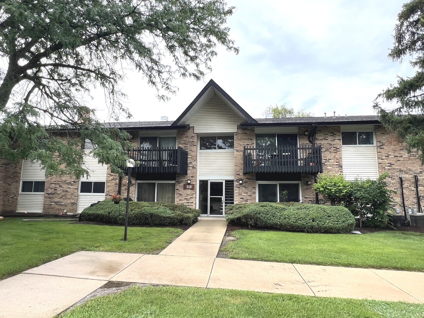 5B Kingery Quarter #107, Willowbrook, IL 60527