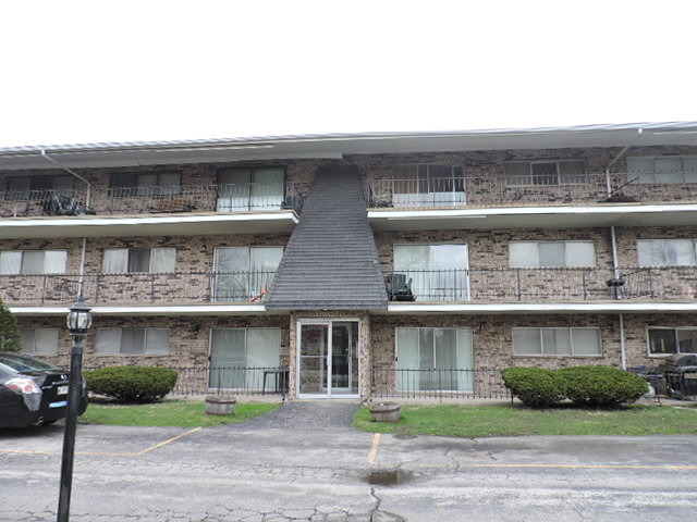 15325 Doctor M.L.K. Jr Dr Road #4, Dolton, IL 60419