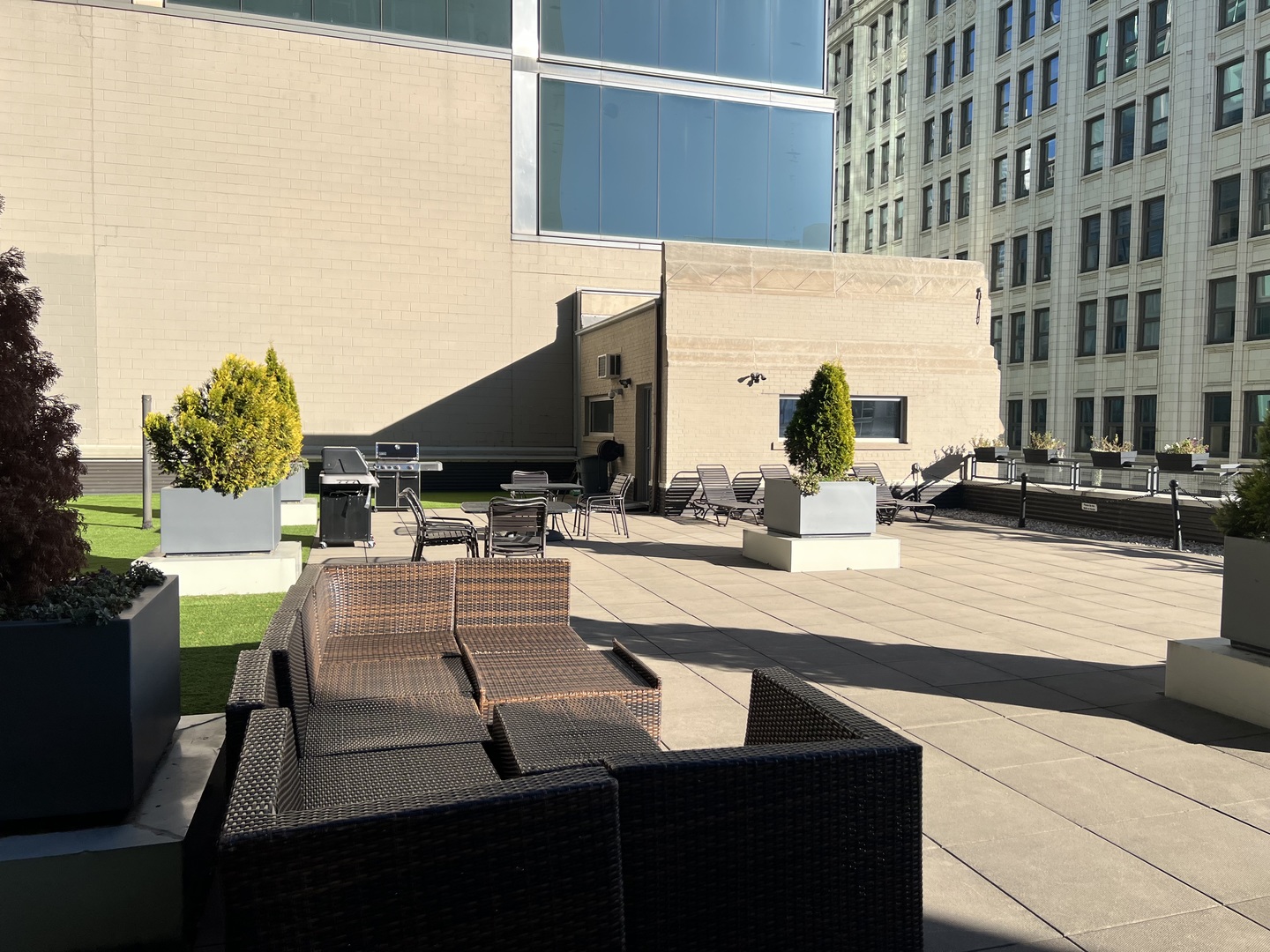 565 W Quincy Street #911, Chicago, IL 60661