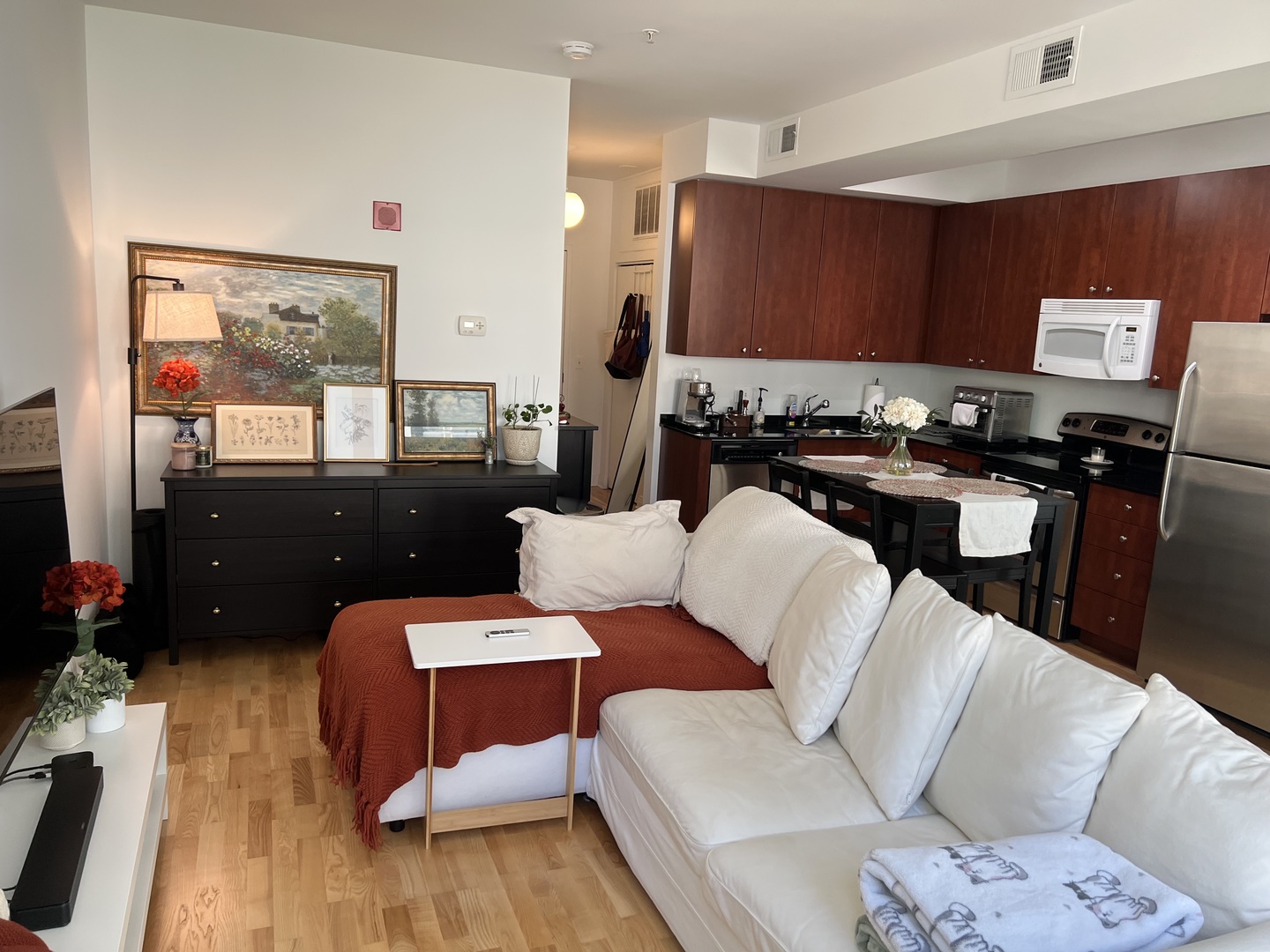 565 W Quincy Street #911, Chicago, IL 60661