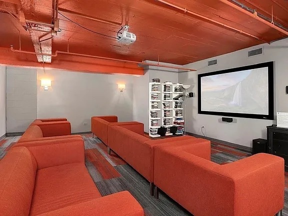 565 W Quincy Street #911, Chicago, IL 60661