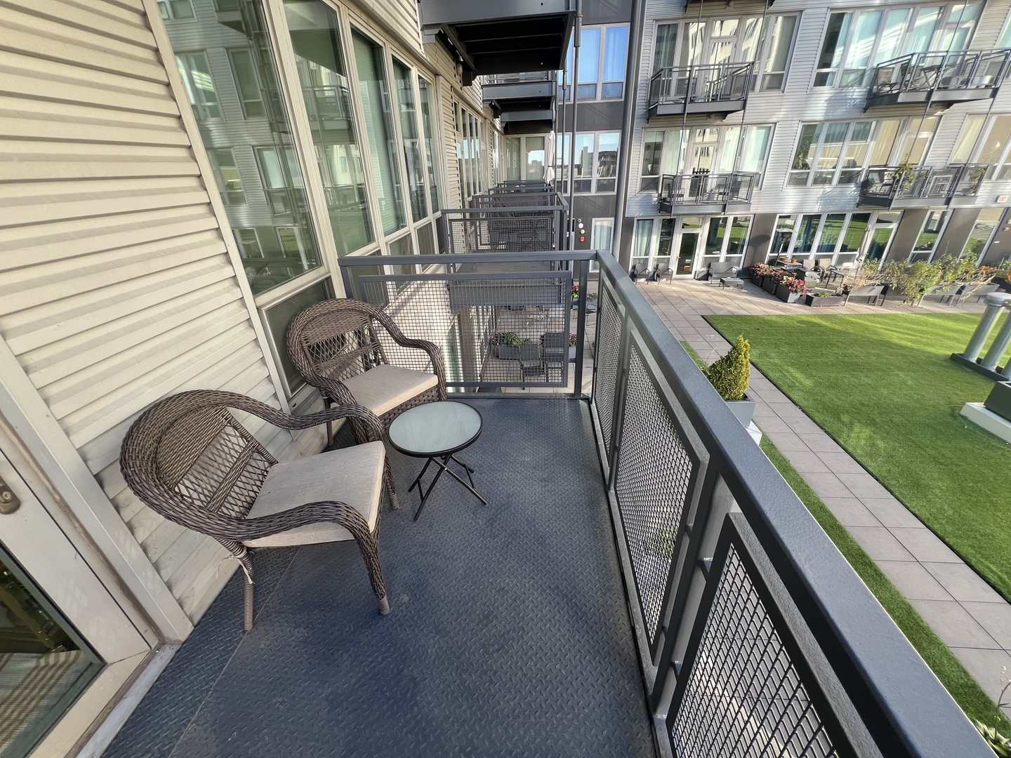 565 W Quincy Street #911, Chicago, IL 60661