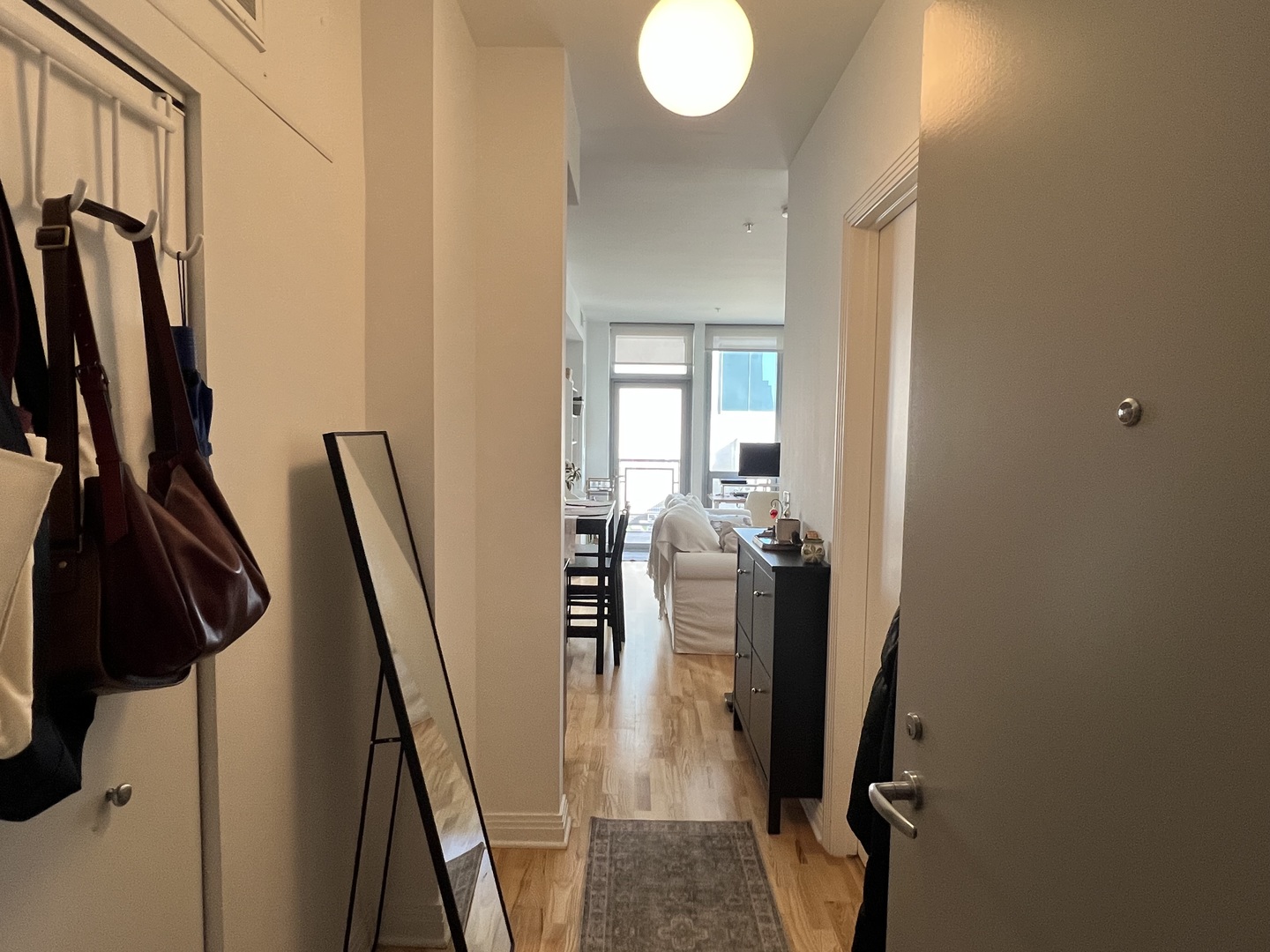 565 W Quincy Street #911, Chicago, IL 60661