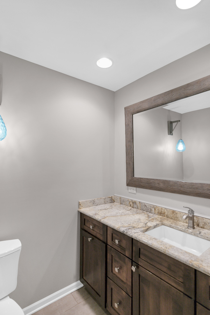 1405 Surrey Lane, Algonquin, IL 60102