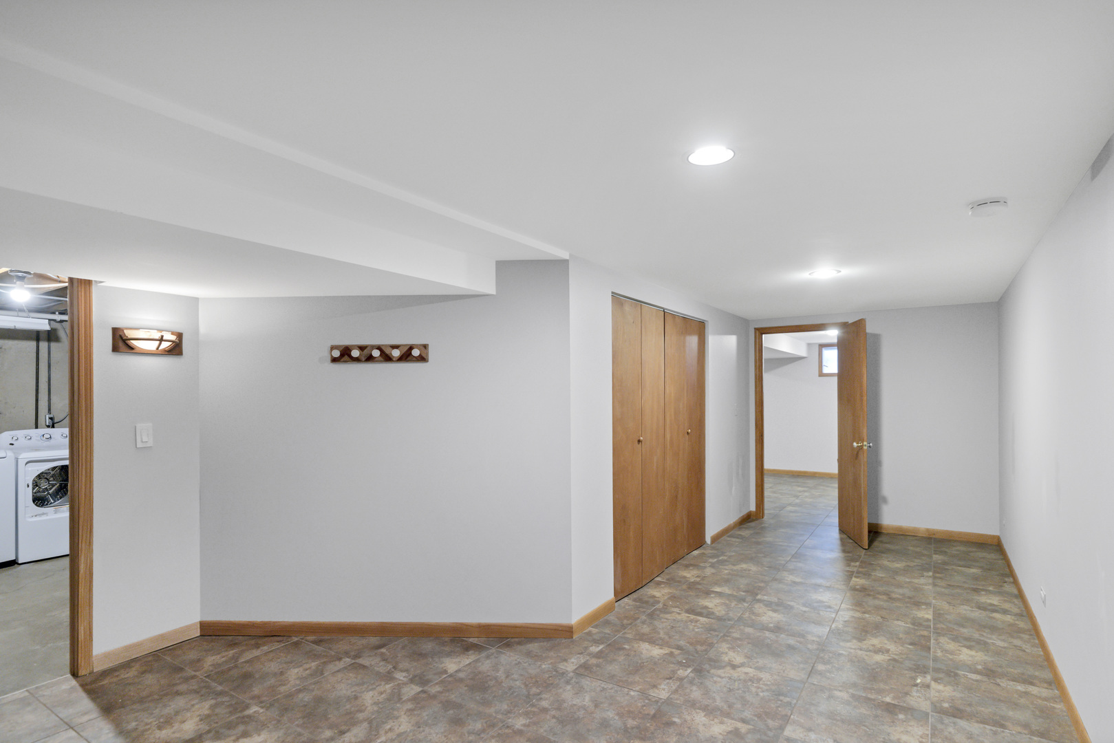 1405 Surrey Lane, Algonquin, IL 60102