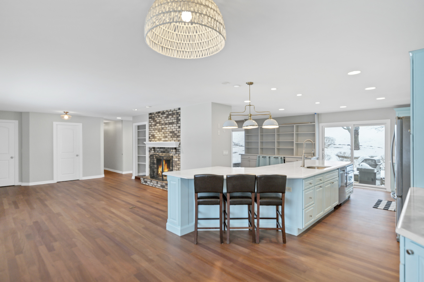 1405 Surrey Lane, Algonquin, IL 60102