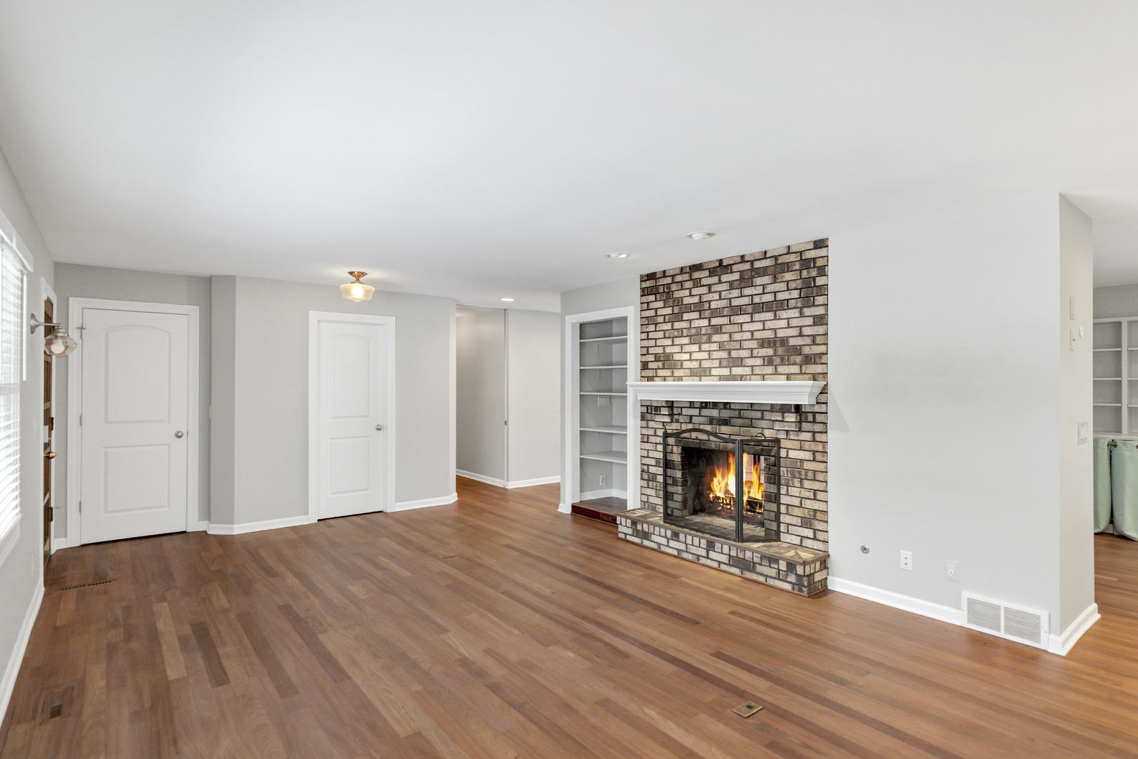 1405 Surrey Lane, Algonquin, IL 60102