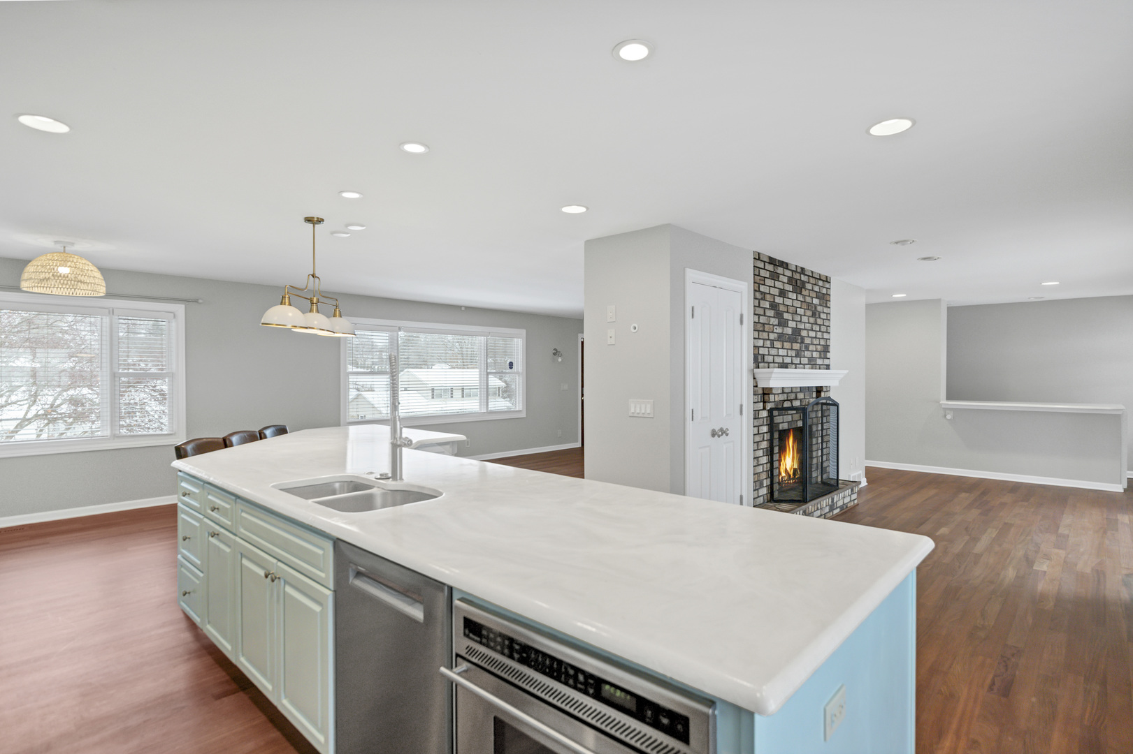 1405 Surrey Lane, Algonquin, IL 60102