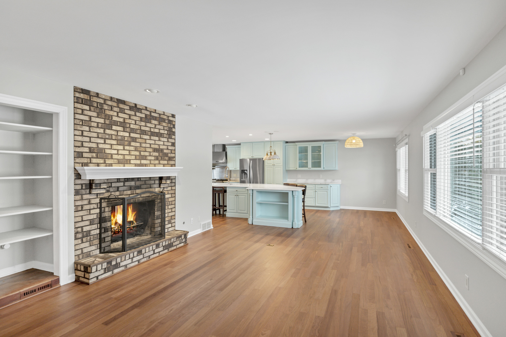 1405 Surrey Lane, Algonquin, IL 60102