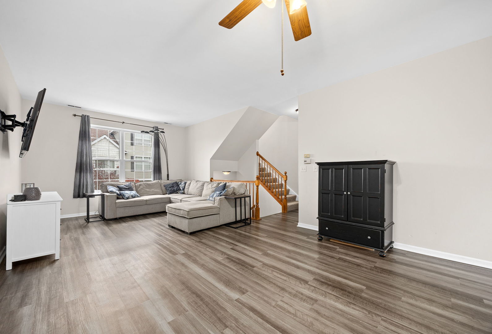 1658 N Fieldstone Drive, Shorewood, IL 60404