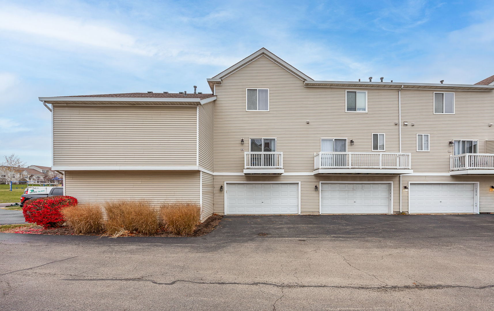 1658 N Fieldstone Drive, Shorewood, IL 60404