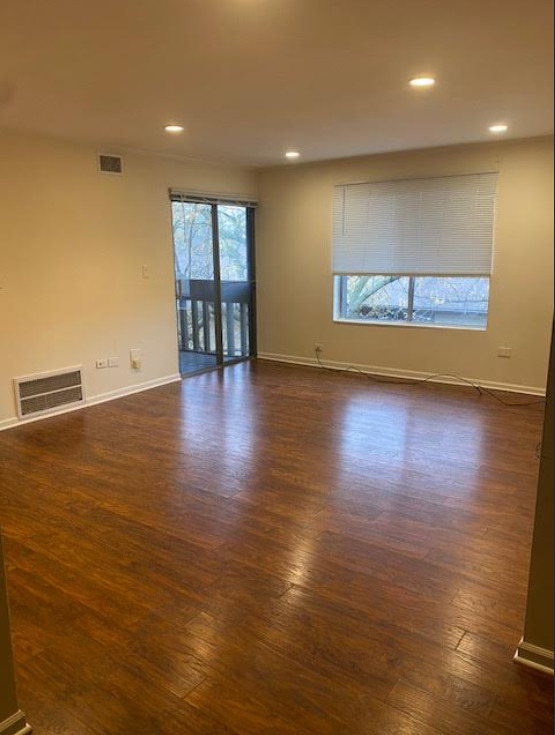 6178 Knoll Lane Court #307, Willowbrook, IL 60527