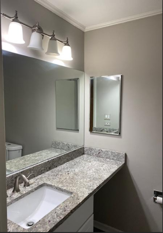 6178 Knoll Lane Court #307, Willowbrook, IL 60527