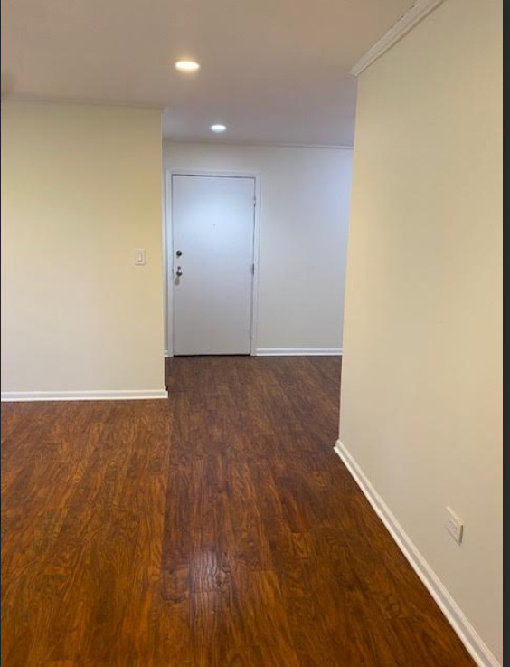 6178 Knoll Lane Court #307, Willowbrook, IL 60527