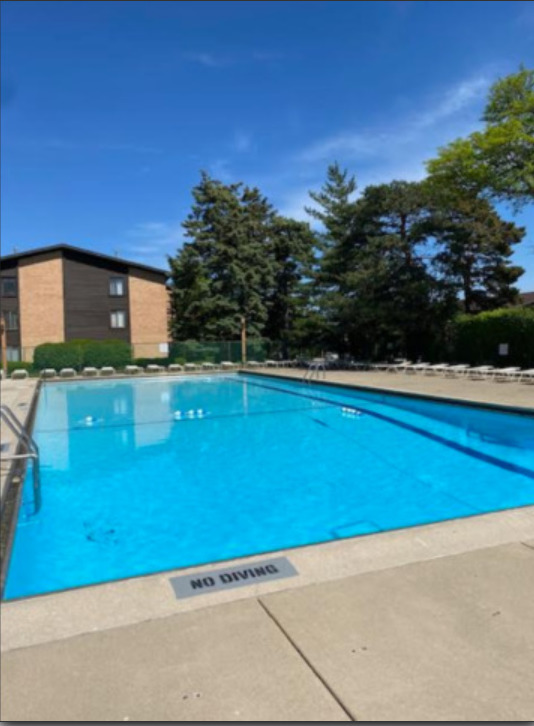 6178 Knoll Lane Court #307, Willowbrook, IL 60527