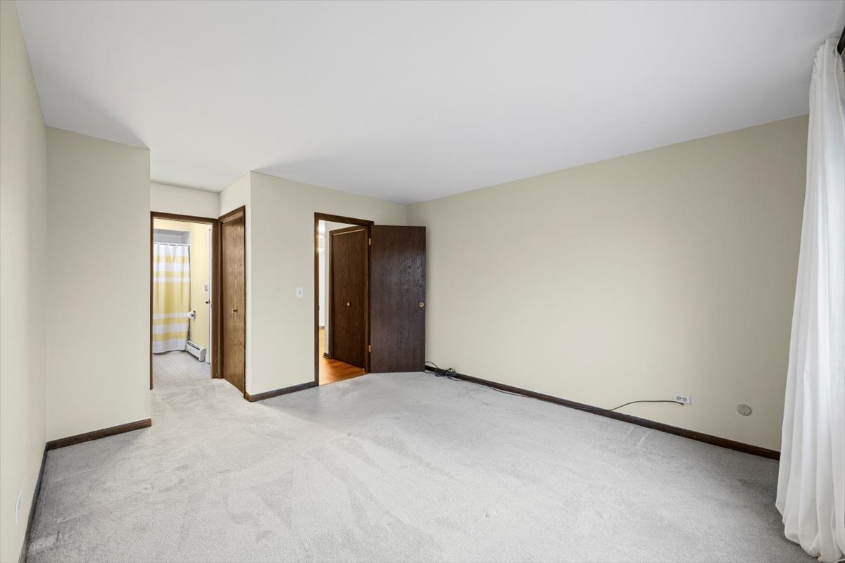 1279 Harding Avenue #3D, Des Plaines, IL 60016